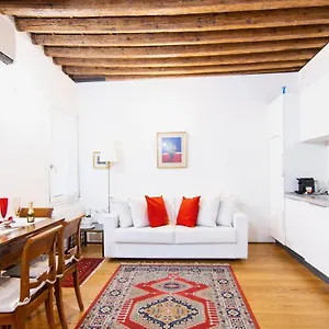  Appartement Romantic House Italie